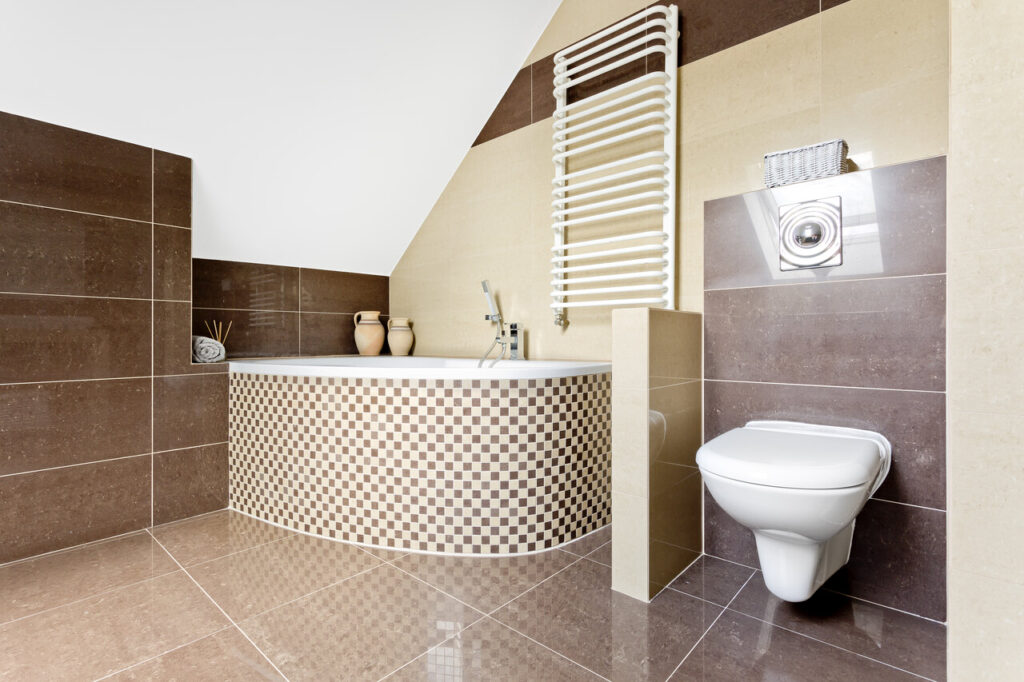 Awaria rury w scianie – jak rozpoznac problem i co zrobic w pierwszej kolejnosci