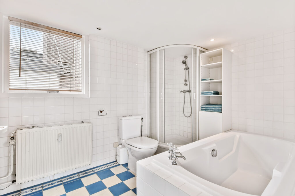 Wplyw twardej wody na armature lazienkowa i sposoby zapobiegania osadom